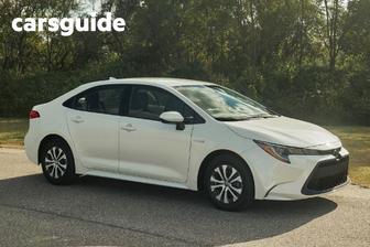 White 2020 Toyota Corolla Sedan Ascent Sport (Hybrid)