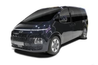 White 2024 Hyundai Staria Wagon