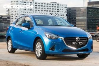 White 2016 Mazda 2 Sedan Maxx