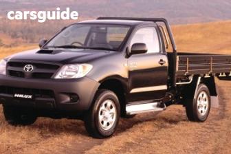 Red 2005 Toyota Hilux Cab Chassis Sr (4X4)