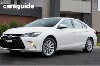 Red 2016 Toyota Camry Sedan Atara S