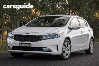 White 2017 Kia Cerato Sedan S
