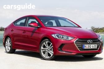 Red 2017 Hyundai Elantra Sedan Elite 2.0 Mpi