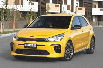 Red 2019 Kia RIO Hatchback S