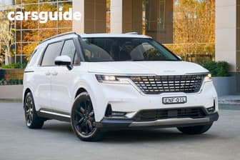 Silver 2023 Kia Carnival Wagon S