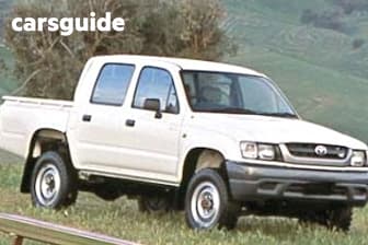 White 2002 Toyota Hilux Dual Cab Pick-up