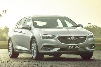 White 2018 Holden Calais Liftback