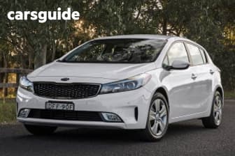 White 2018 Kia Cerato Hatchback S