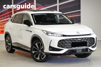 White 2025 MG HS Wagon Essence