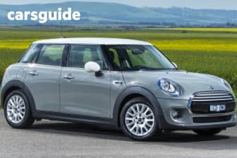 Red 2015 Mini Cooper Hatchback 5D Hatch