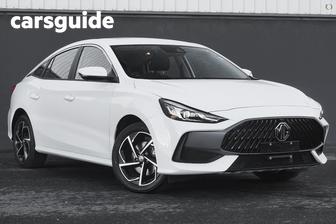 White 2025 MG MG5 Sedan Essence