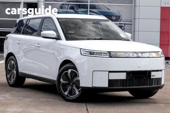 White 2026 Jaecoo J5 Wagon Summit Ev