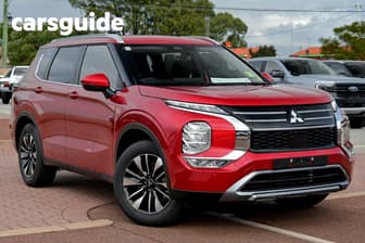 Red 2025 Mitsubishi Outlander Wagon Ls 7 Seat (2Wd)