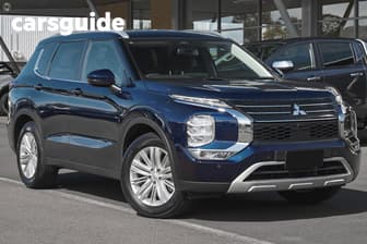 Blue 2024 Mitsubishi Outlander Wagon Ls 7 Seat (2Wd)