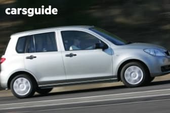 White 2006 Mazda 2 Hatchback Neo