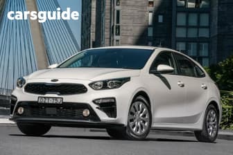 White 2019 Kia Cerato Hatchback Si