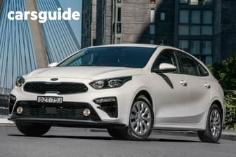 Red 2019 Kia Cerato Hatchback S (Av)