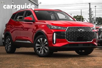 Red 2026 Chery Tiggo 4 SUV ULTIMATE F