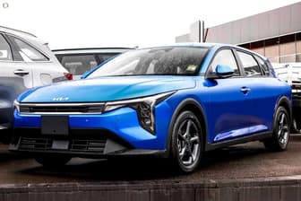 Blue 2025 Kia K4 Hatchback S
