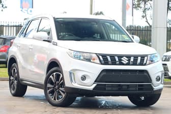 White 2026 Suzuki Vitara Wagon Turbo