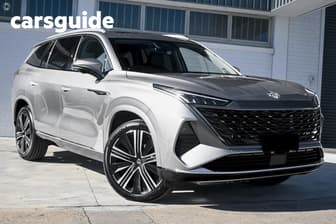Silver 2025 MG Qs Wagon Essence Awd
