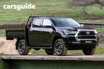 White 2022 Toyota Hilux Double Cab Chassis Sr (4X4)