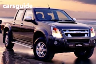White 2011 Isuzu D-MAX Crew Cab Utility Ls-U (4X4)
