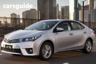 White 2015 Toyota Corolla Sedan Zr