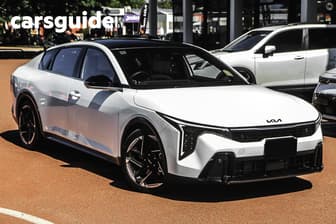White 2025 Kia K4 Sedan Gt-Line