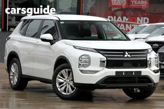 White 2026 Mitsubishi Outlander Wagon Es 5 Seat (2Wd)