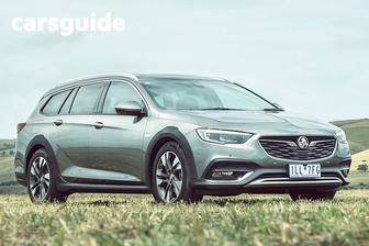 Blue 2018 Holden Calais Sportswagon Tourer