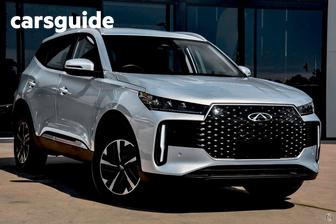 Silver 2026 Chery Tiggo 4 SUV HYBRID URBAN F