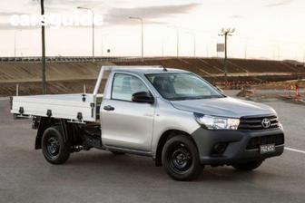 White 2022 Toyota Hilux Cab Chassis Sr (4X4)