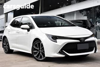 White 2020 Toyota Corolla Hatchback Zr