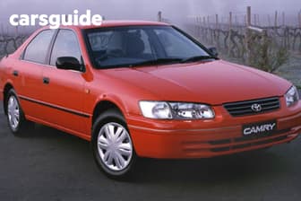 White 2001 Toyota Camry Sedan Csi