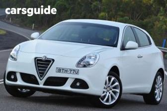 Grey 2013 Alfa Romeo Giulietta Hatchback Progression 1.4