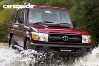 White 2010 Toyota Landcruiser Wagon Workmate (4X4)