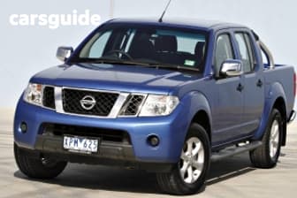 White 2011 Nissan Navara Dual Cab Pick-up St-X (4X4)