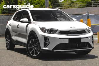 White 2025 Kia Stonic Wagon Sport