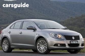 Red 2010 Suzuki Kizashi Sedan Xls