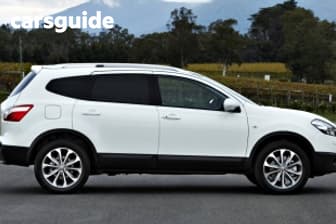 Red 2013 Nissan Dualis Wagon +2 Ti-L (4X2)