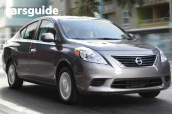 Silver 2004 Nissan Almera Sedan St