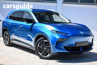 Blue 2026 MG MGS5 EV Wagon Essence 62