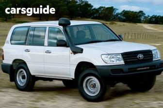 White 2006 Toyota Landcruiser Wagon (4X4)