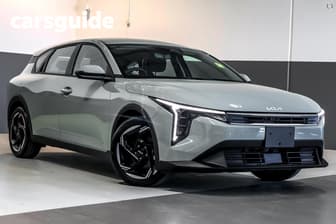 Green 2026 Kia K4 Hatchback Sport