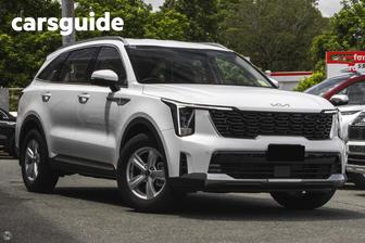 White 2025 Kia Sorento Wagon S 7 Seat