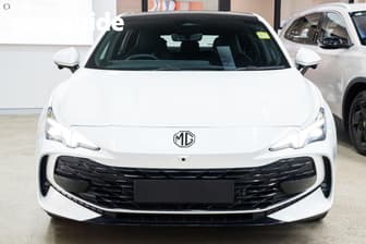 White 2025 MG Mg7 Sedan Essence