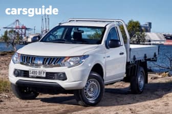 Green 2015 Mitsubishi Triton Cab Chassis Glx