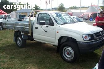 White 2002 Toyota Hilux Cab Chassis (4X4)