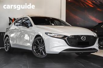 White 2025 Mazda Mazda3 Hatchback G25 Evolve Sp Vision